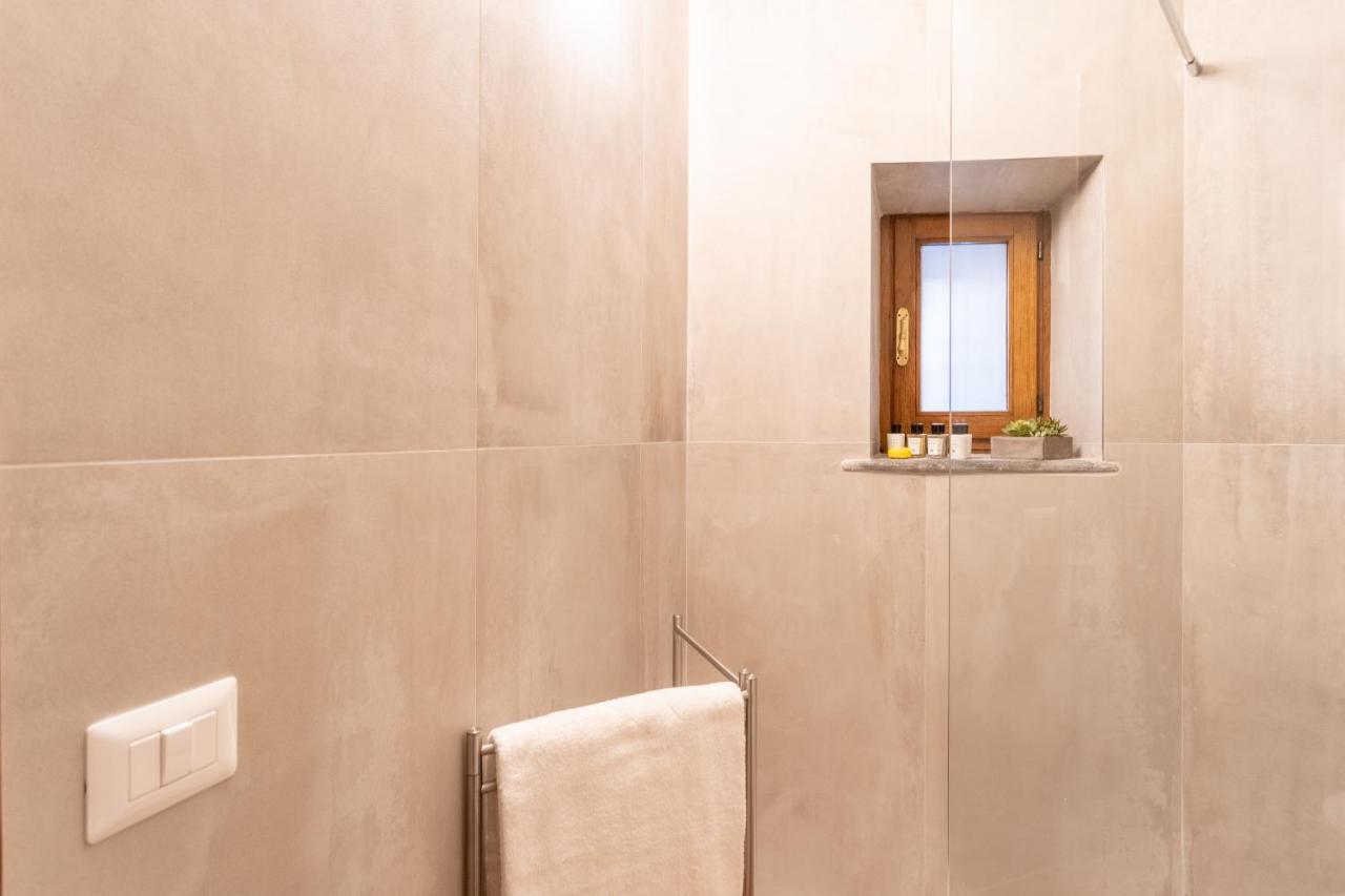 Ice Queen Chamber By Rent All Como Exterior foto