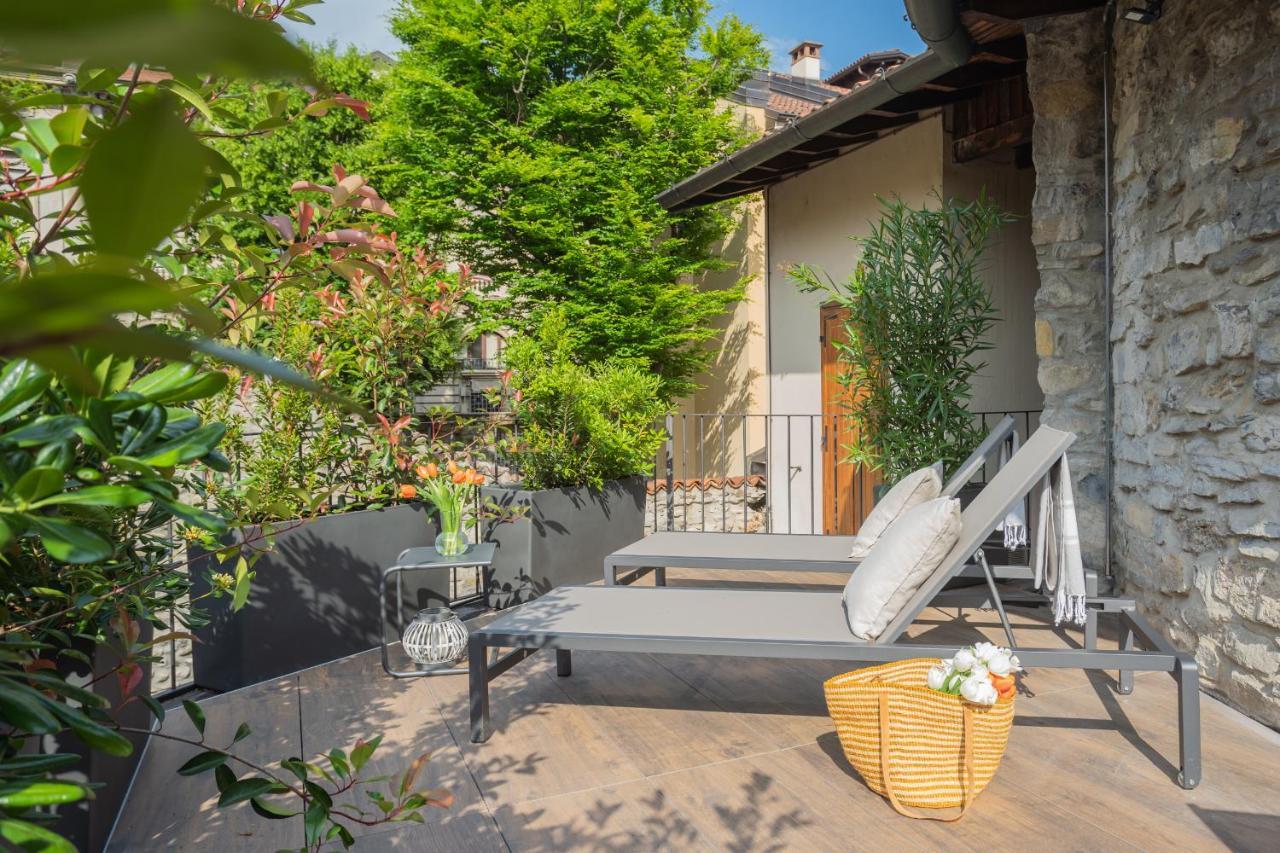 Ice Queen Chamber By Rent All Como Exterior foto